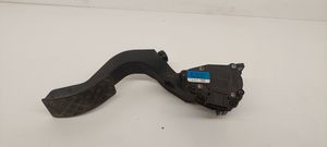 Volkswagen PASSAT B5.5 Accelerator throttle pedal 8D1723523F