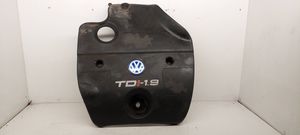 Volkswagen Golf IV Variklio dangtis (apdaila) 038103935AB