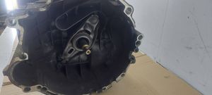 Audi A4 S4 B6 8E 8H Manuaalinen 6-portainen vaihdelaatikko 01E300048T