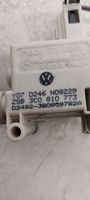Volkswagen PASSAT B6 Degalų bako dangtelio spynos varikliukas 3C0810773