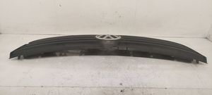 Volkswagen PASSAT B5 Front grill 3B0853653D