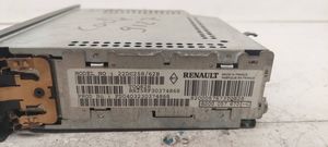 Renault Megane I Радио/ проигрыватель CD/DVD / навигация 8200057673