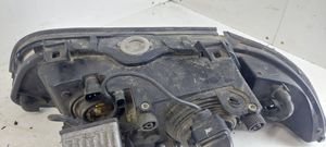 BMW 5 E39 Lampa przednia 010298