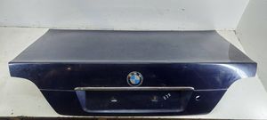 BMW 7 E38 Takaluukun/tavaratilan kansi 