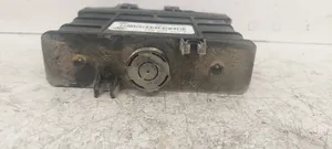 Volkswagen Golf III Sterownik / Moduł ECU 01M927733