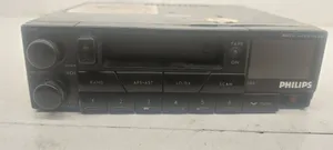 Mercedes-Benz E W124 Panel / Radioodtwarzacz CD/DVD/GPS 90792130200900