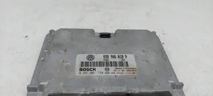Volkswagen PASSAT B5 Variklio valdymo blokas 038906018P