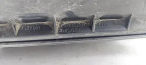 Volkswagen PASSAT B5 Oro filtro dėžė 058133843