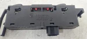 BMW 3 E46 Electric window control switch 61318381518