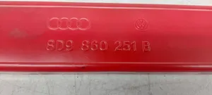 Audi A4 S4 B6 8E 8H Varoituskolmio 8D9860251B