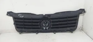 Volkswagen PASSAT B5.5 Передняя решётка 3B0853651L