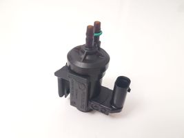 BMW 4 F36 Gran coupe Vacuum valve 8570591