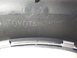 Toyota Yaris Pavarų perjungimo svirties apdaila (plastikinė) 588040D221