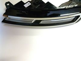 Citroen C5 Aircross Lampa przednia 9818005180