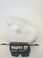 Toyota Yaris Zamek klapy tylnej / bagażnika 6935002090