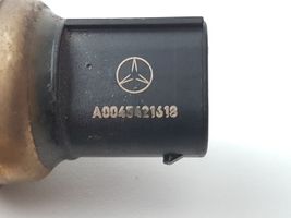 Mercedes-Benz E A207 Capteur de pression de carburant A6510703981