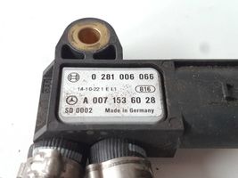 Mercedes-Benz A W176 Sensor de presión del escape A0071536028