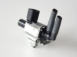 Mitsubishi Outlander Pritraukėjas/ solenoidas K5T46494