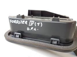 Subaru Forester SJ Évent de pression de quart de panneau 72651AE010