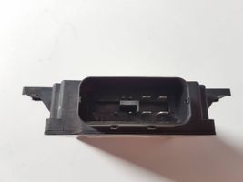 Mazda CX-5 Module convertisseur de tension PE0318572