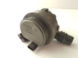 Citroen C5 Aircross Pompe à eau de liquide de refroidissement 9823813380