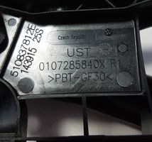 Volkswagen PASSAT B8 Klamka zewnętrzna drzwi przednich 0107285840