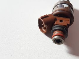 Mazda 323 F Injecteur de carburant INP482