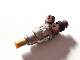 Mazda 323 F Injecteur de carburant INP482