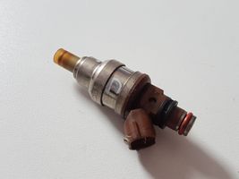 Mazda 323 F Injecteur de carburant INP482