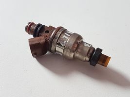 Mazda 323 F Injecteur de carburant INP482