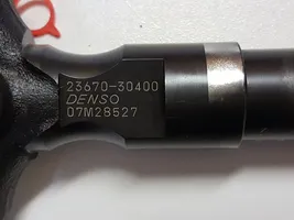 Toyota Hilux (AN10, AN20, AN30) Injecteur de carburant 2367030400