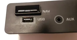 Jaguar XE Connecteur/prise USB FK7219C166BD