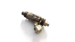 Suzuki XL7 I Injecteur de carburant 7740191