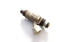 Suzuki XL7 I Injecteur de carburant 7740191