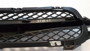 Jaguar XF Grille inférieure de pare-chocs avant 8X2315K233BC