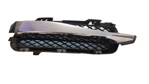 Jaguar XF Grille inférieure de pare-chocs avant 8X2315K233BC