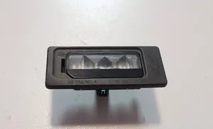 Volkswagen PASSAT B8 Lampa oświetlenia tylnej tablicy rejestracyjnej 3AF943021A