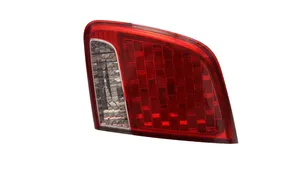 KIA Sorento Lampy tylnej klapy bagażnika 924062P02