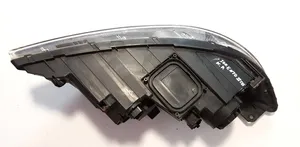 KIA Sorento Lampa przednia 921012P090