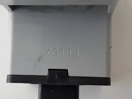 Lexus CT 200H Affichage de l'indicateur du sélecteur de vitesse X31T1