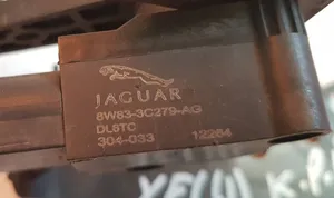 Jaguar XF Capteur de hauteur à suspension pneumatique 8W833C279AG