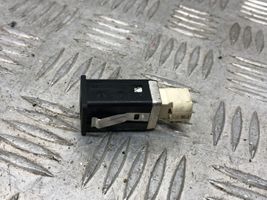 BMW 3 E90 E91 USB socket connector 9167196