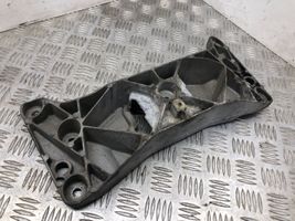 BMW 5 F10 F11 Supporto di montaggio scatola del cambio 6777613