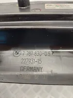 BMW 5 E60 E61 Radiatoru dekoratīvā apdare 7801002