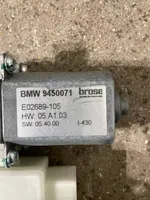 BMW X5 G05 Silniczek podnoszenia szyby drzwi tylnych 9450071