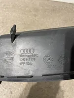 Audi A8 S8 D4 4H Moldura de la luz trasera/de freno 4H0941779