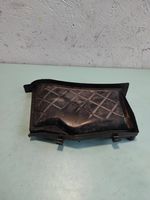 Audi A4 S4 B7 8E 8H Cornice micro filtro dell’aria abitacolo (parte) 8E1819979A