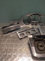 Volkswagen PASSAT B6 Garniture de panneau console centrale 