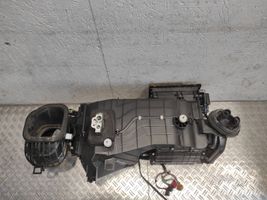 Volkswagen Touareg I Scatola climatizzatore riscaldamento abitacolo assemblata 7L0819096