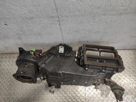 Volkswagen Touareg I Scatola climatizzatore riscaldamento abitacolo assemblata 7L0819096